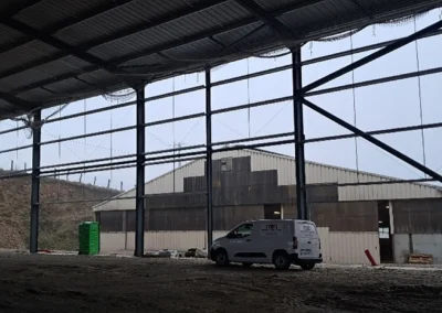 Bâtiment agricole réalisé par Miramond Massol pour le GAEC d’Annat